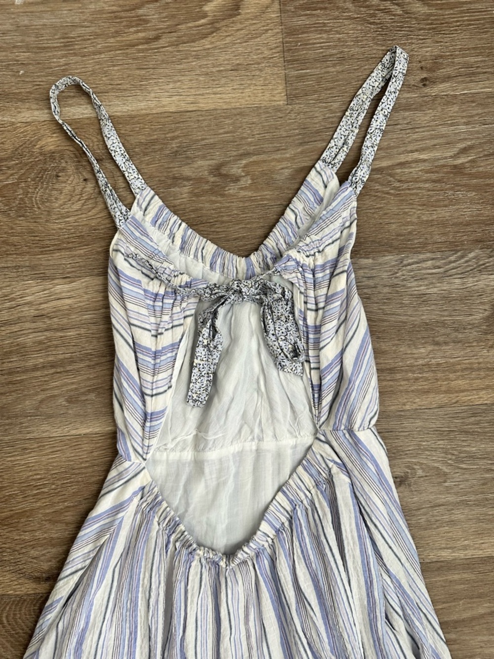 La Vie Rebecca Taylor Blue & White Striped Midi Dress | V-Neck Flowy Sundress - Picture 16 of 16